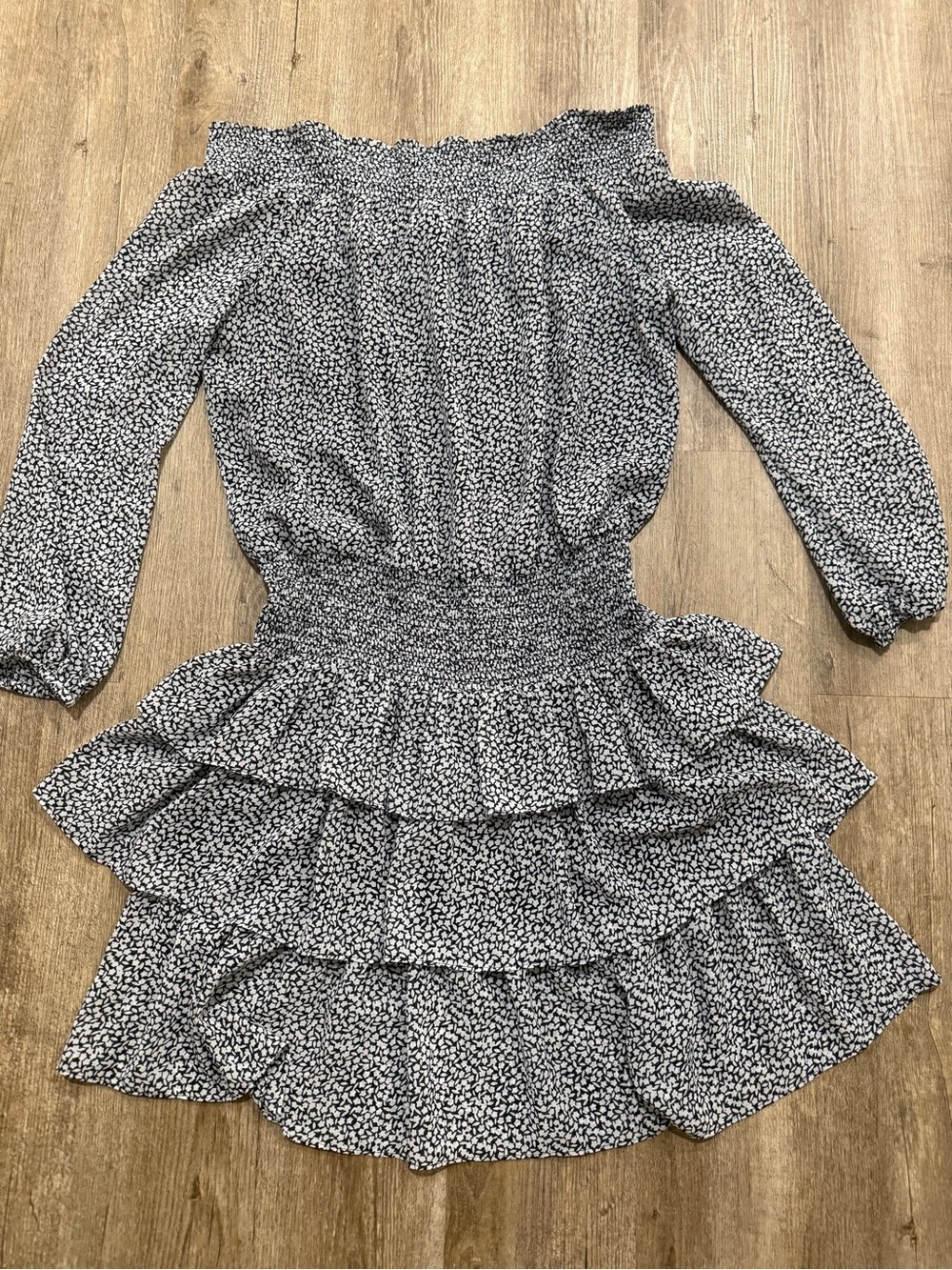✨Michael Kors Floral Off-Shoulder Ruffle Dress
